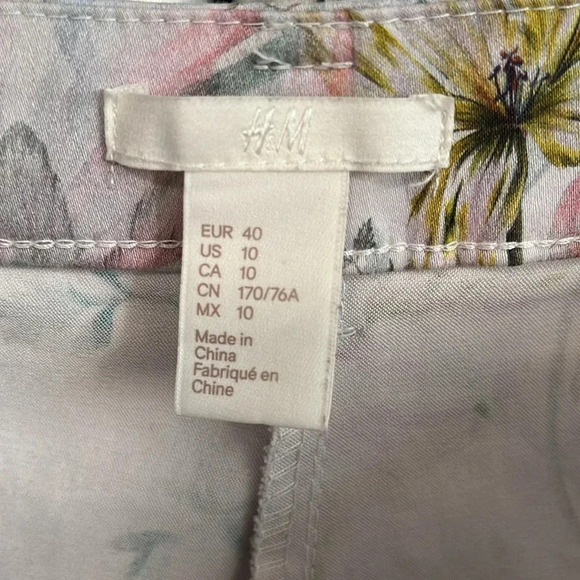 H&M Lightweight  Floral Trouser, Size 10 - Picture 8 of 10
